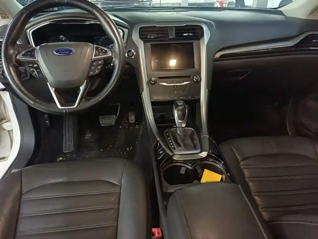 Ford Mondeo — миниатюра 10