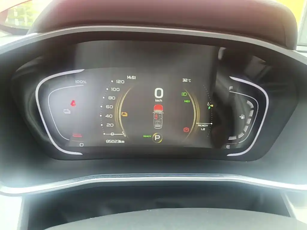 Geely Binyue NEV — миниатюра 12