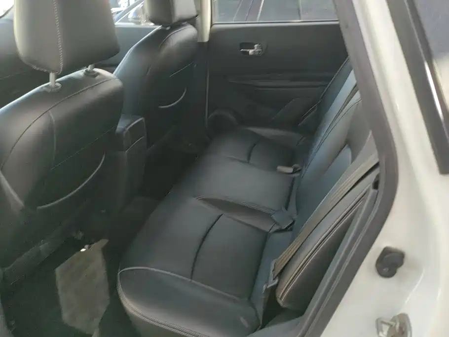 Nissan Qashqai — миниатюра 11