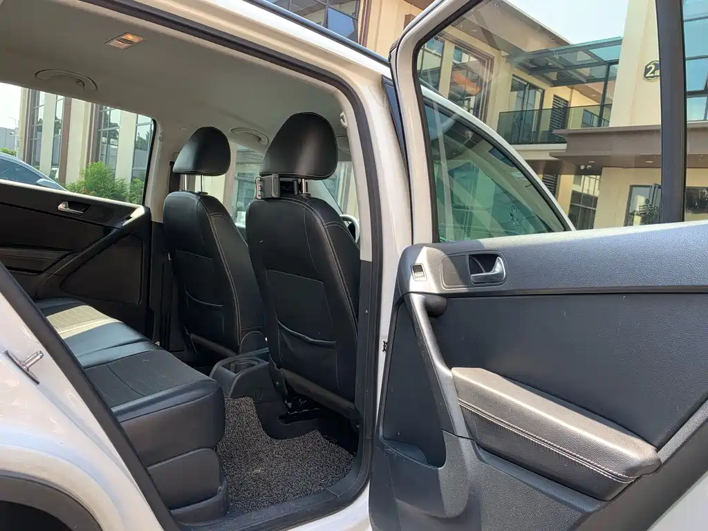 Volkswagen Tiguan — миниатюра 16