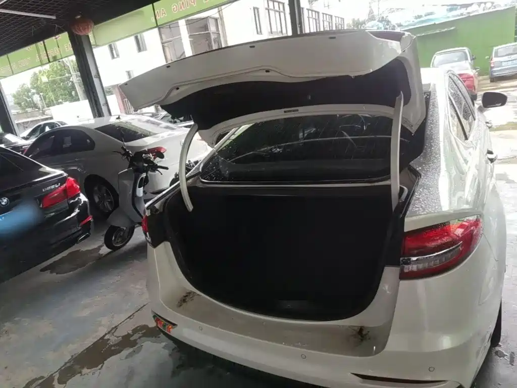 Ford Mondeo — миниатюра 19