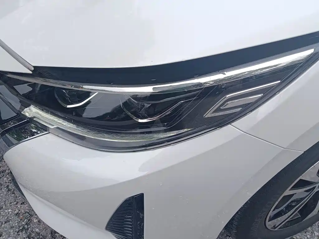 Nissan Sylphy — миниатюра 9
