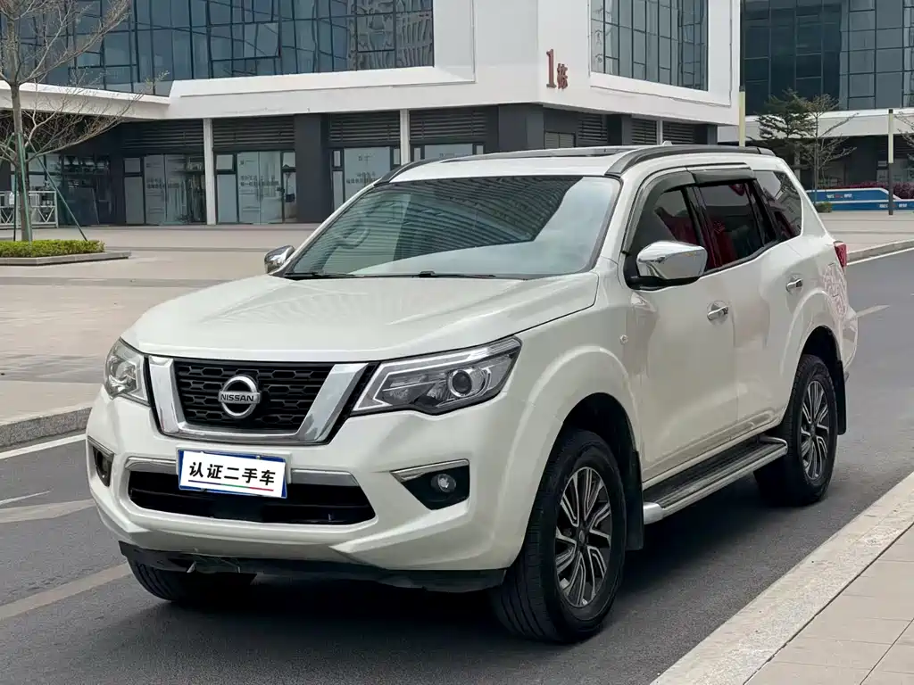 Nissan Terra 2019