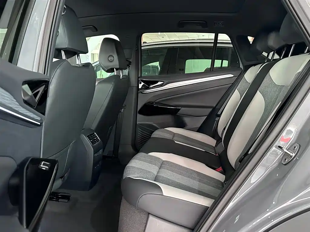 Volkswagen ID.4 Crozz — миниатюра 6