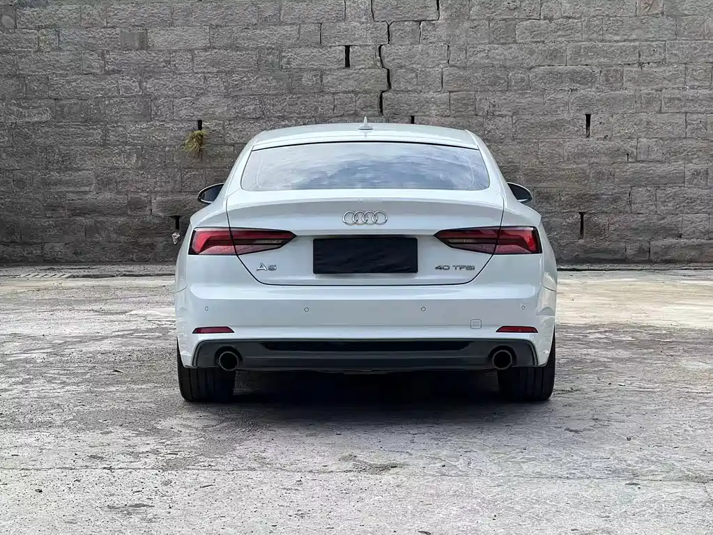 Audi A5 (Import) — миниатюра 8