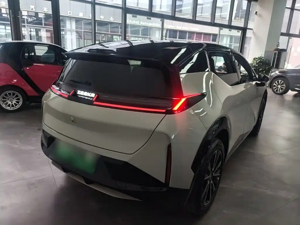 Zeekr X 2023 ME 5 мест