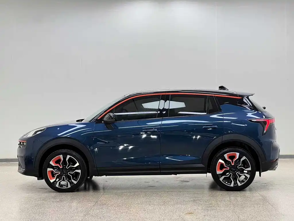 Lynk & Co 06 — миниатюра 5