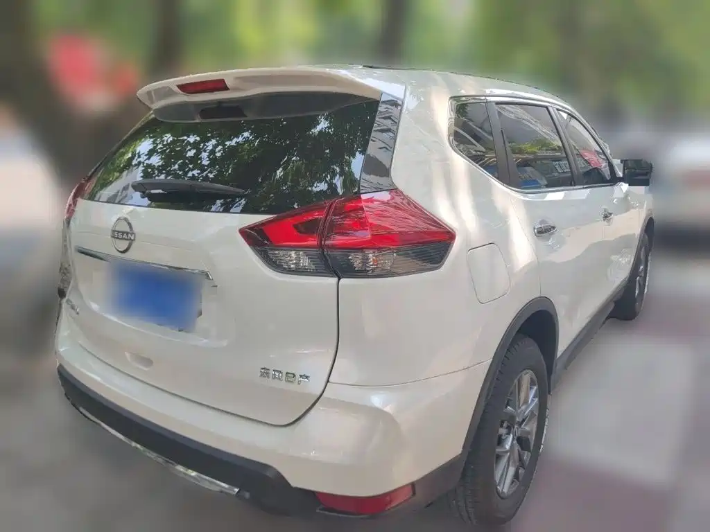 Nissan X-Trail — миниатюра 4