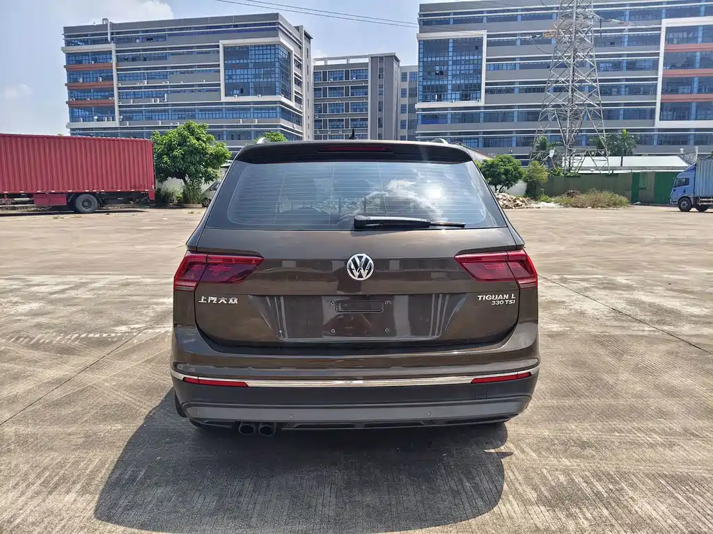 Volkswagen Tiguan L — миниатюра 5