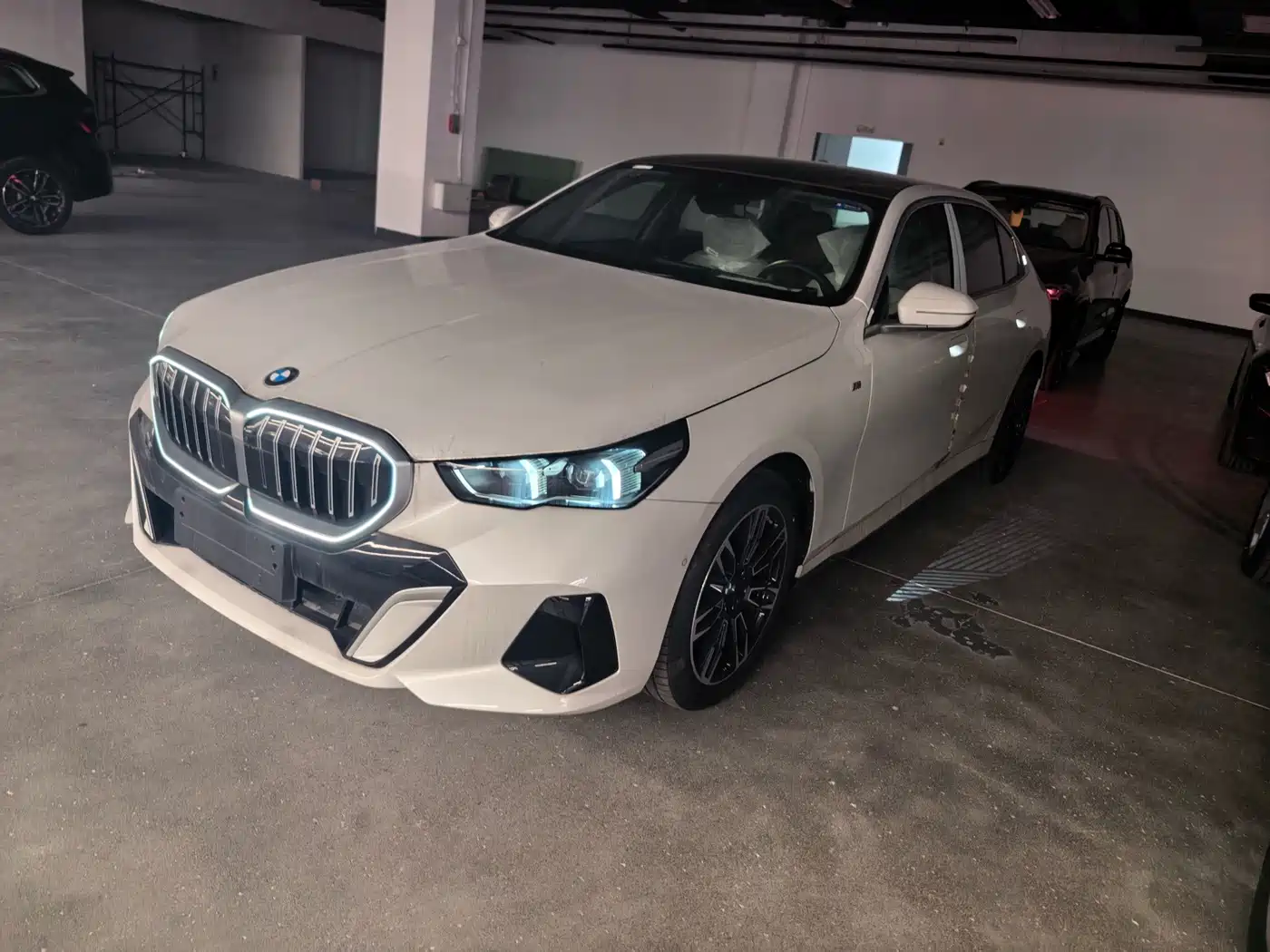 宝马5系 2025款 530Li 领先型 M运动套装 2026