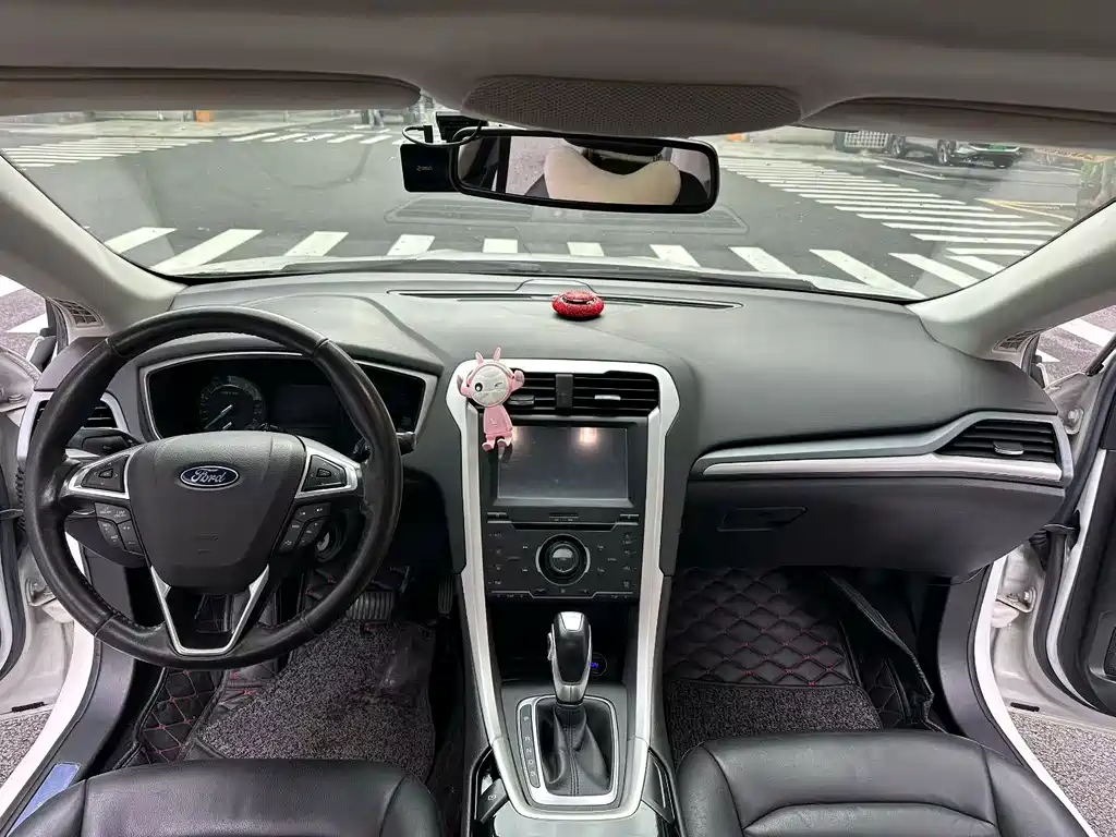 Ford Mondeo — миниатюра 9