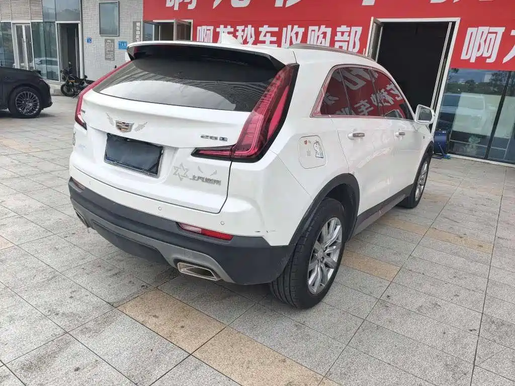 Cadillac XT4 — миниатюра 8