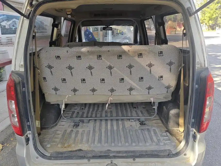 Wuling Hongguang V — миниатюра 4