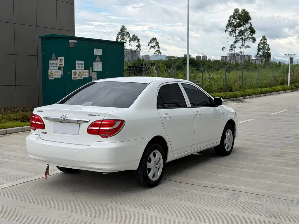 Toyota Corolla — миниатюра 9