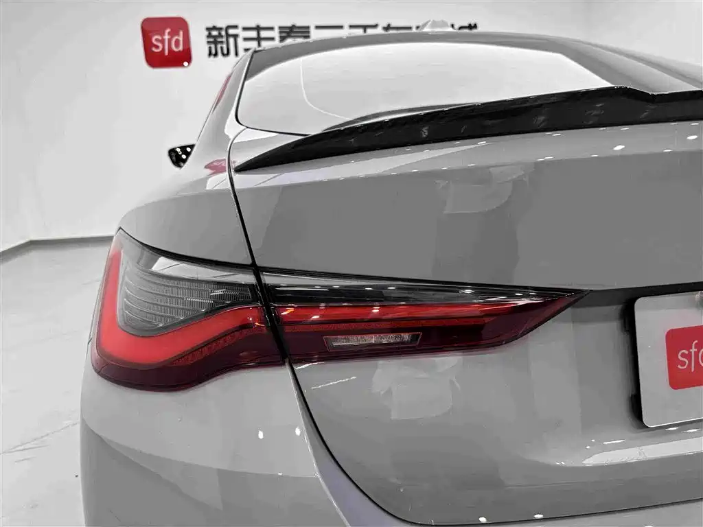 BMW i4 — миниатюра 26