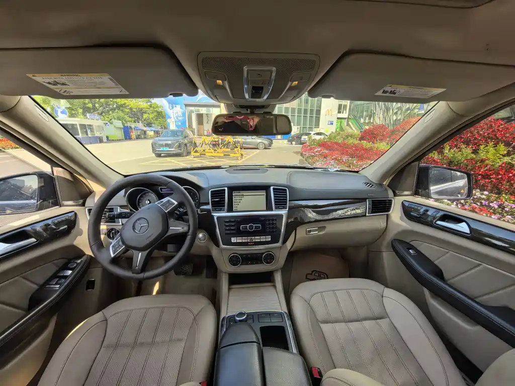 Mercedes-Benz GL-Class — миниатюра 5