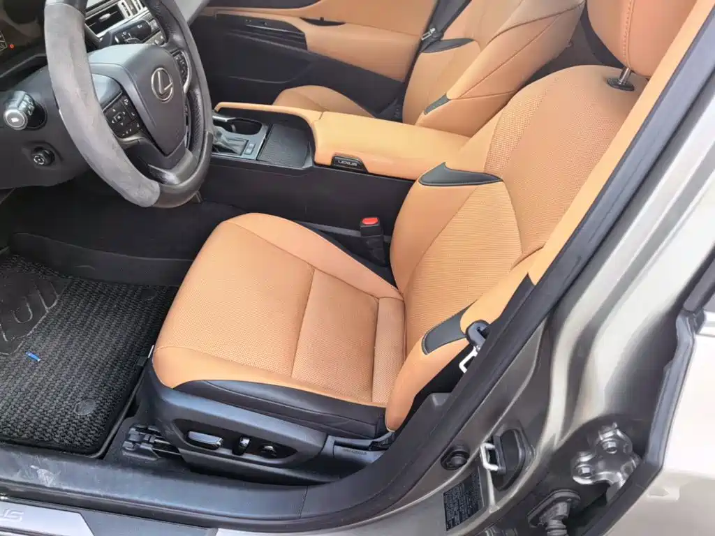 Lexus ES — миниатюра 15