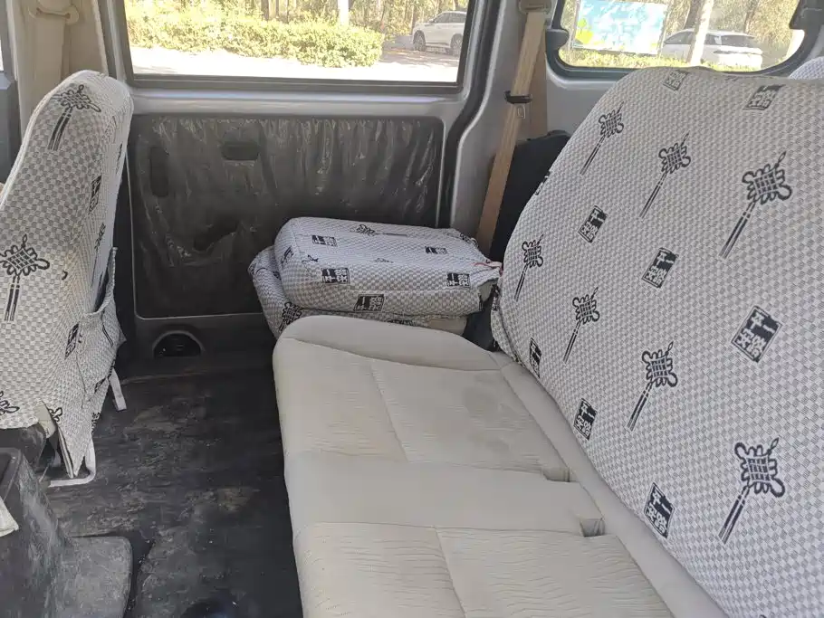 Wuling Hongguang V — миниатюра 11