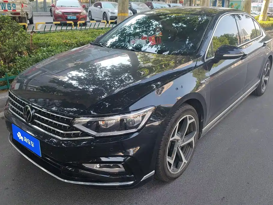 Купить Volkswagen Magotan