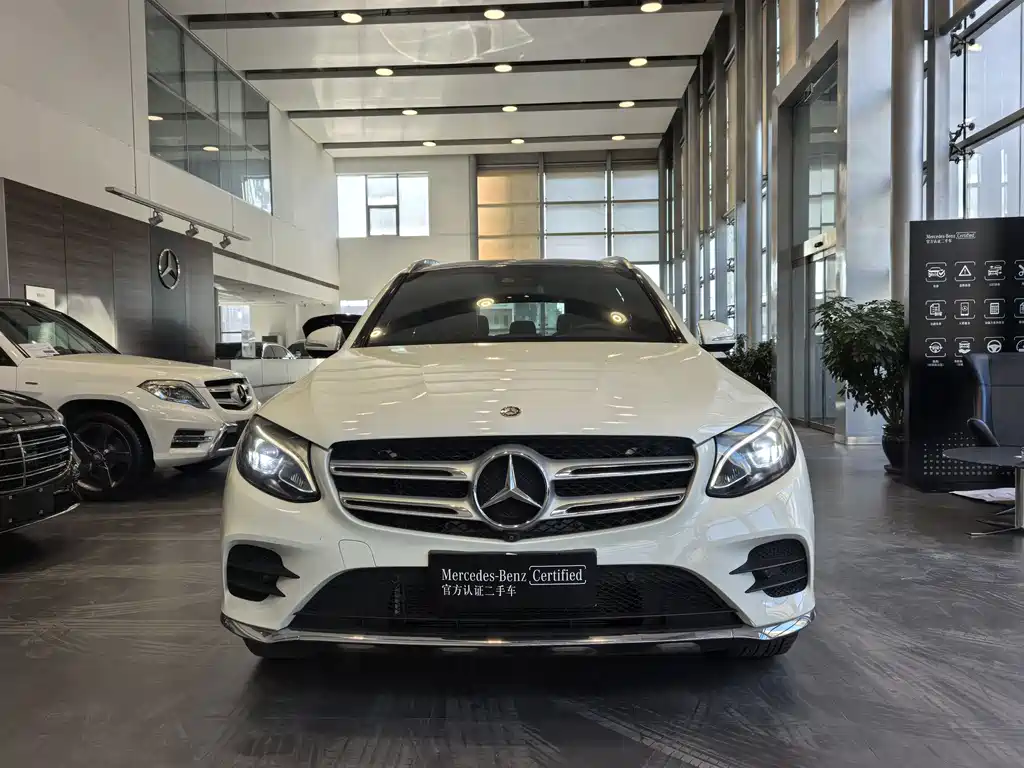 MERCEDES-BENZ GLC