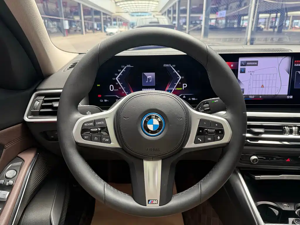 BMW i3 — миниатюра 9