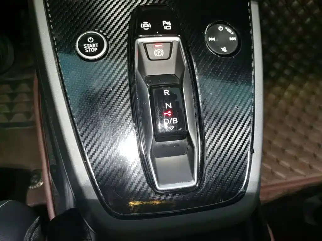 Audi Q5 e-tron — миниатюра 10