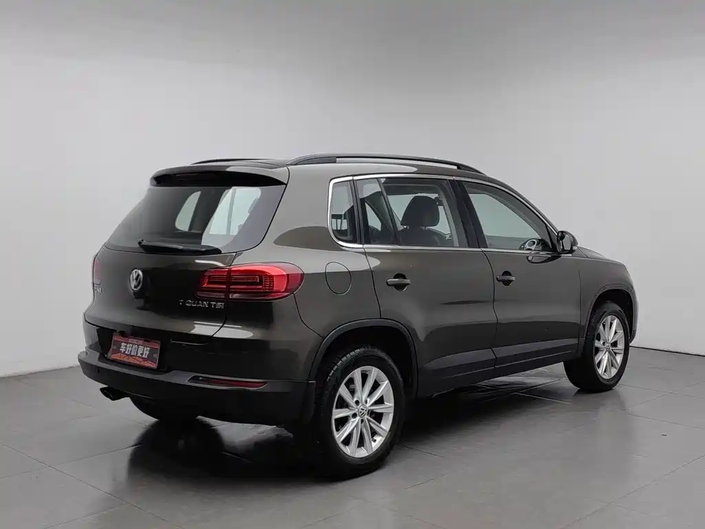 Volkswagen Tiguan — миниатюра 2