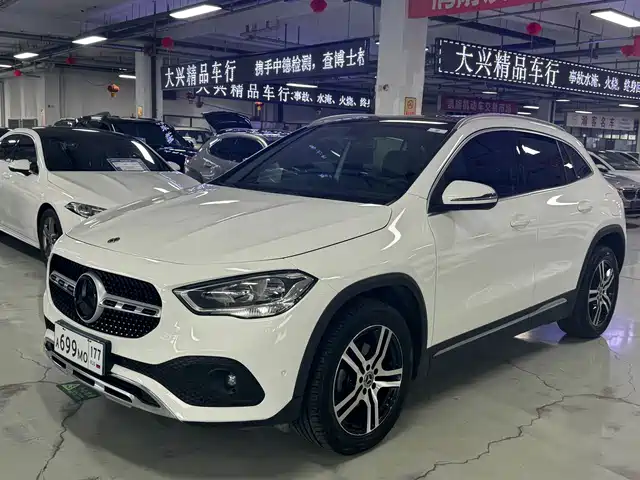 Mercedes-Benz GLA