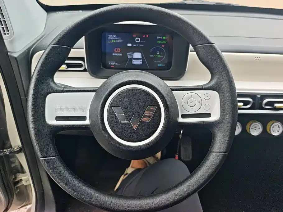 Wuling MINIEV — миниатюра 15