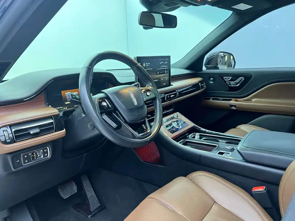 Lincoln Aviator — миниатюра 9