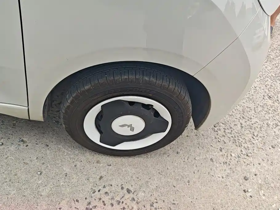 Wuling MINIEV — миниатюра 6