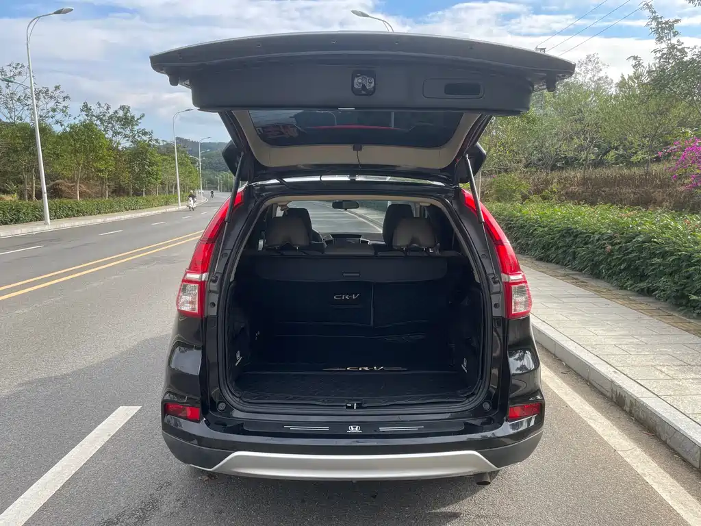 HONDA CR V