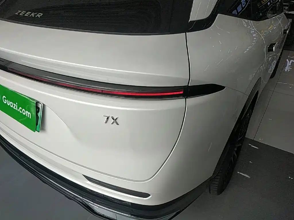 Zeekr 7X — миниатюра 8