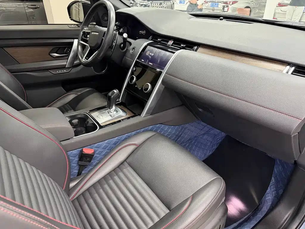 LAND ROVER DISCOVER SPORTS