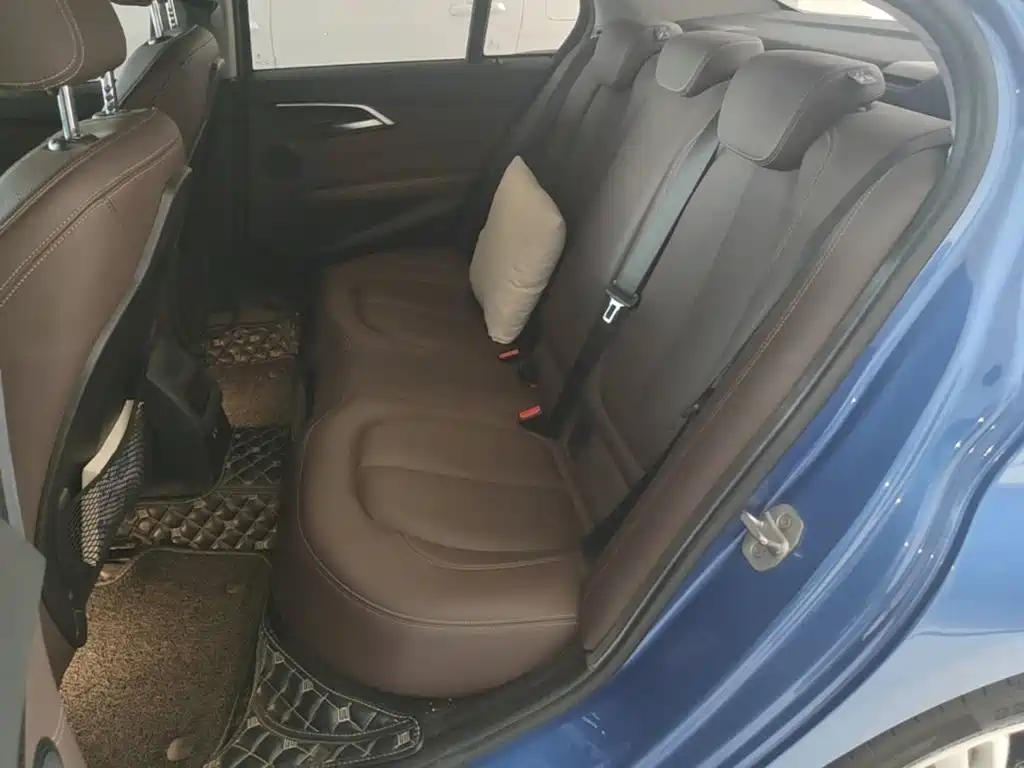 BMW 1 Series — миниатюра 17