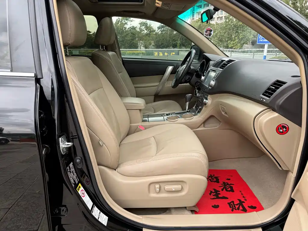 Toyota Highlander — миниатюра 18