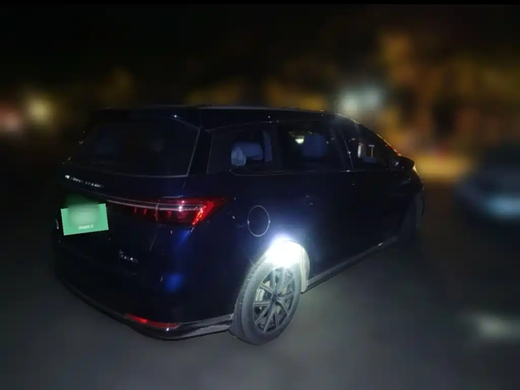 BYD MAX New Energy — миниатюра 26