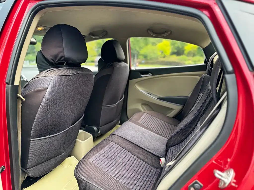 Hyundai Verna — миниатюра 6