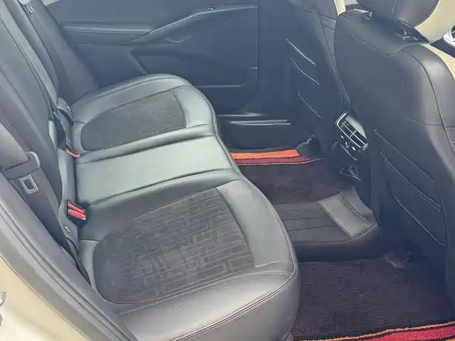 Ford Mondeo — миниатюра 11
