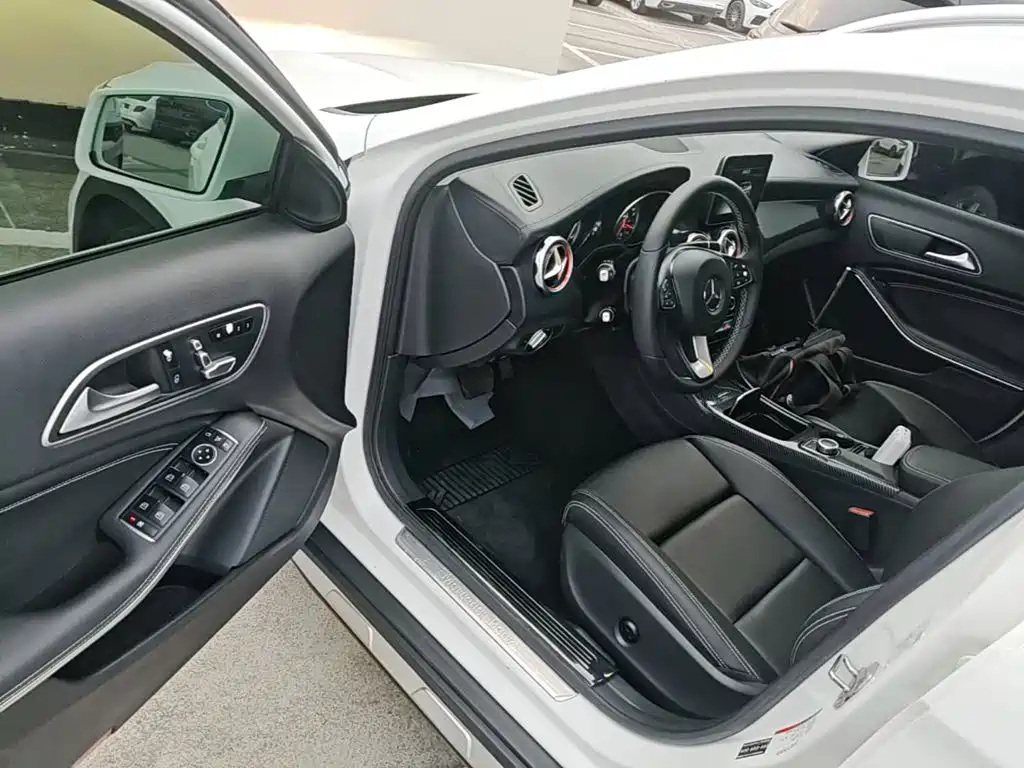Mercedes-Benz GLA — миниатюра 16