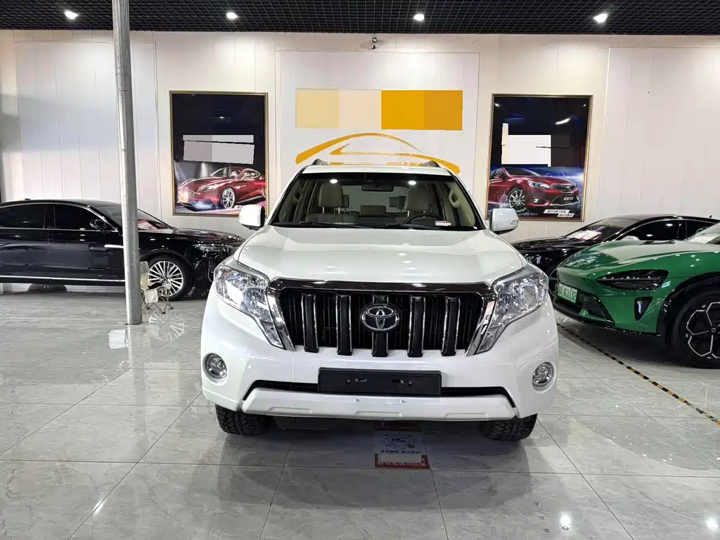 Toyota Land Cruiser Prado 2014 2.7L AT Standard