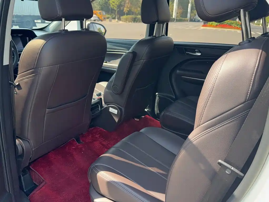 GAC Motor Trumpchi M6 — миниатюра 5