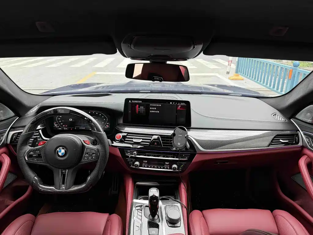 BMW M5 — миниатюра 12