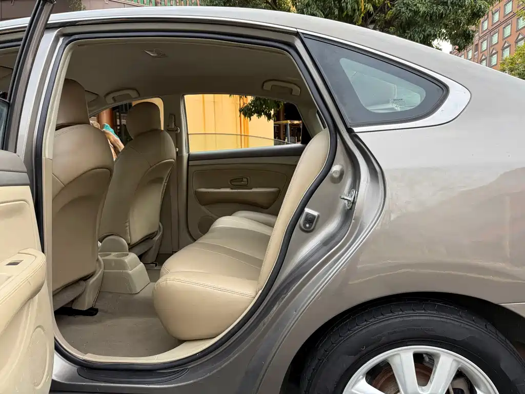 Nissan Sylphy — миниатюра 7