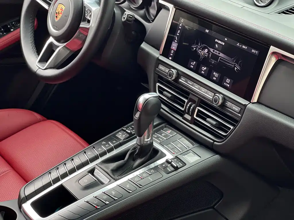 Porsche Macan — миниатюра 13