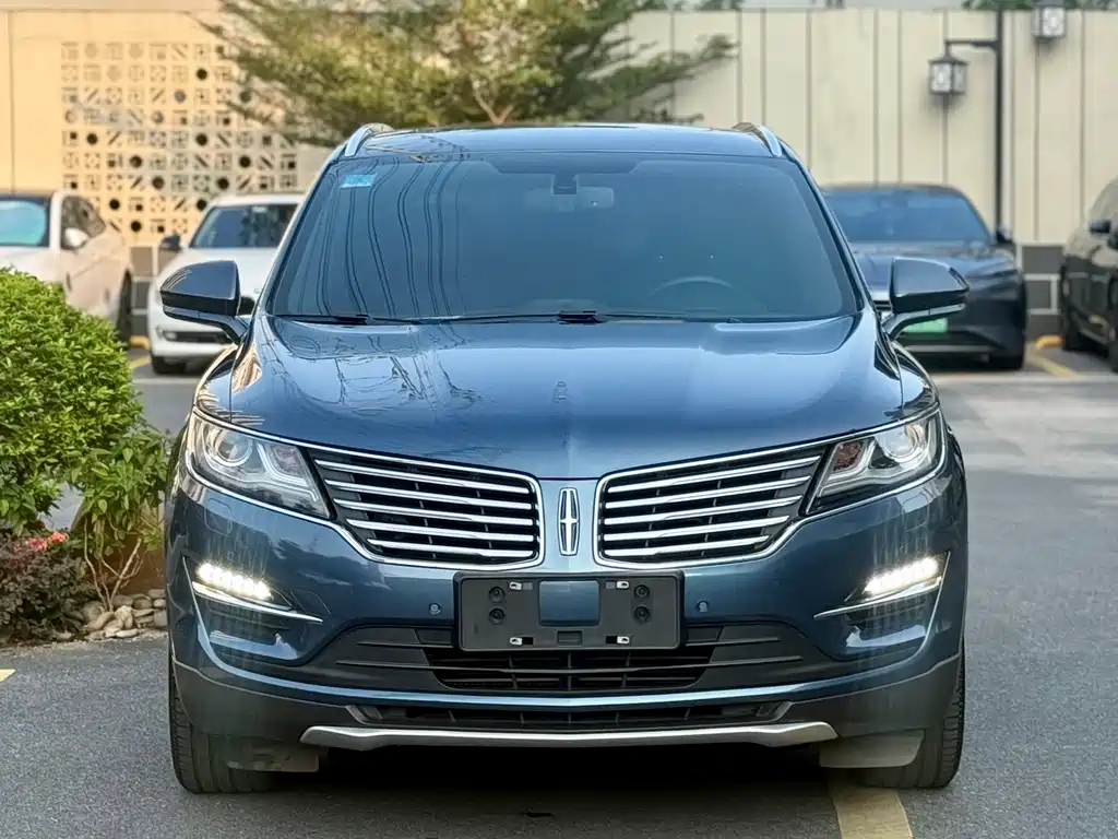 Lincoln MKC — миниатюра 2
