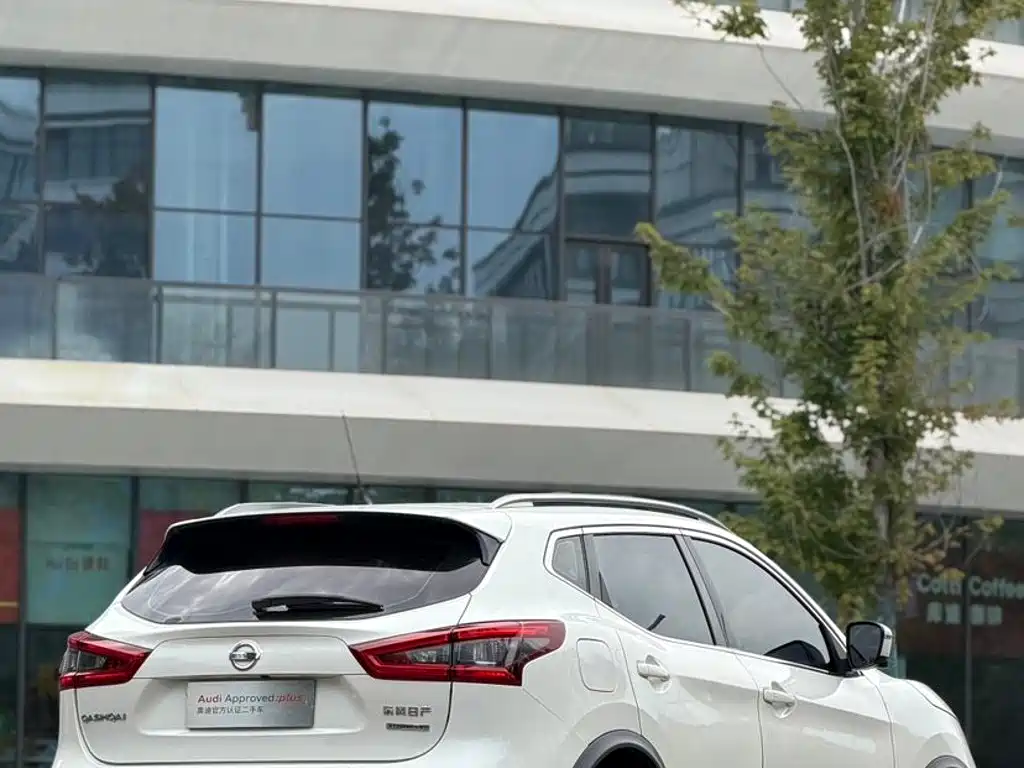 Nissan Qashqai — миниатюра 6