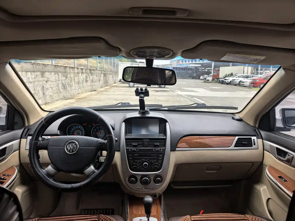 Buick Excelle — миниатюра 9