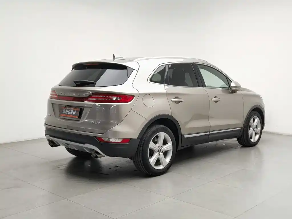 Lincoln MKC — миниатюра 2