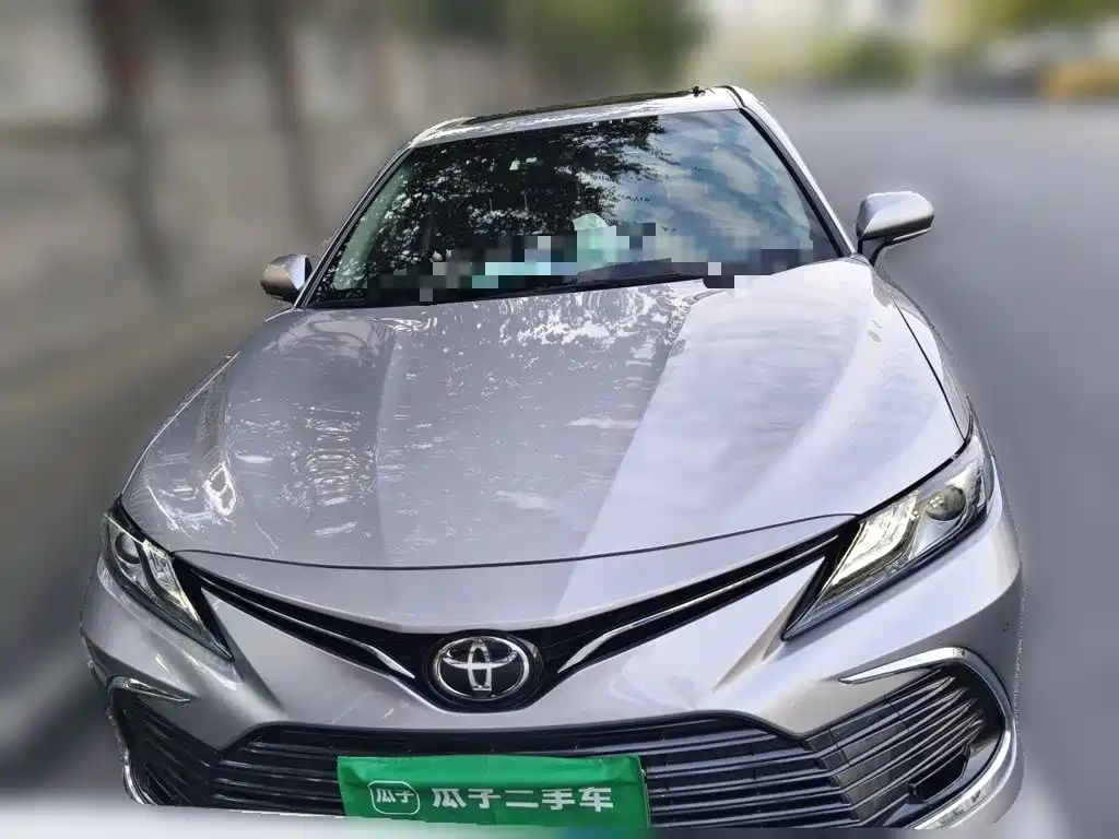 Toyota Camry — миниатюра 2